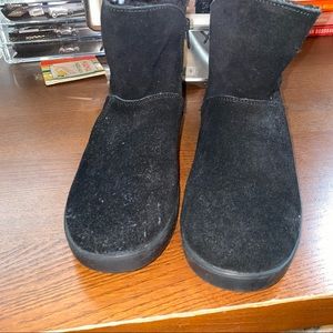 Koolaburra by Ugg boots